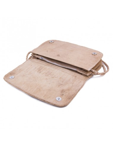 Sac allongé en peau de serpent ouvert