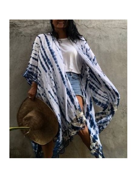 Weißer Boho-Kimono mit Indigo-Muster und Spitze