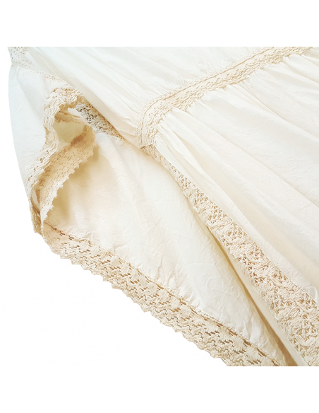 Robe longue beige à dentelle style caftan boho