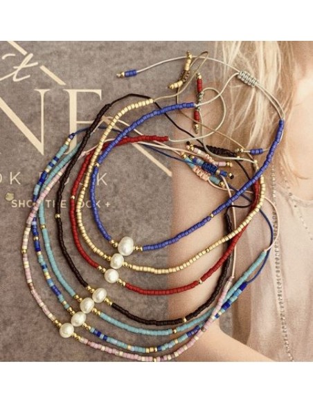 Mehrfarbiges Perlen- und Perlmutt-Armband