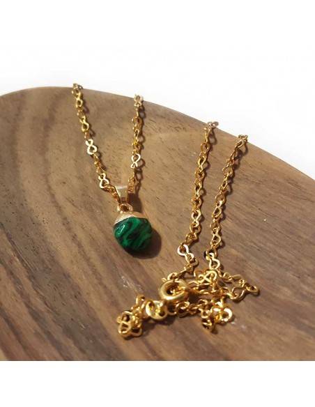 Collier avec pendentif larme facettée - Malachite synthétique