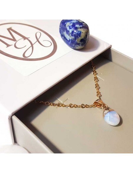 Ketting met facetgeslepen druppelhanger - Opaline