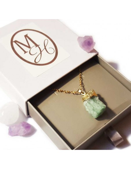 Necklace with rough stone pendant - Green Fluorite