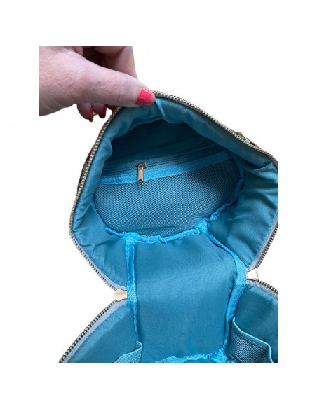 Travel pouch for essential oil diffuser and bottles