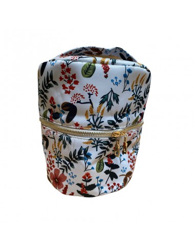 Travel pouch for essential oil diffuser and bottles