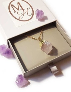 Necklace with raw stone pendant - Rose quartz