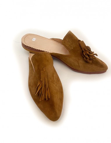 Sandale Mokassin-Mules aus Wildleder mit braunem Pompon Kamel