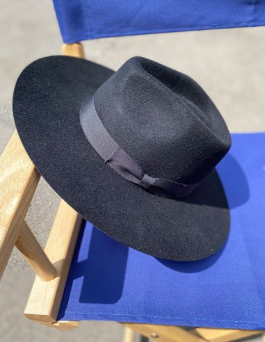Wool bogart hat with wide brim - black