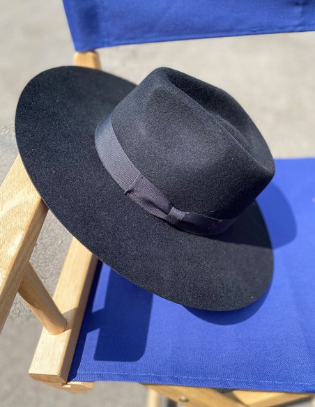 Wollen bogarthoed met brede rand - zwart