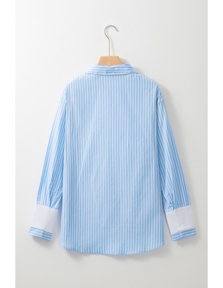Luchtblauw Gestreepte Shirt met Contrasterende Pockets en Omgerolde Mouwen
