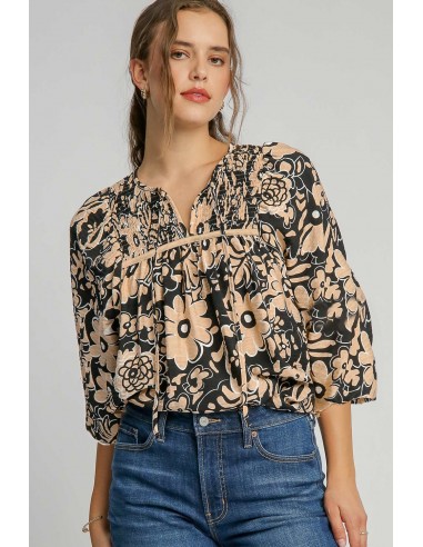 Zwarte Boho Blouse met Bloemenprint, Armband Mouwen en Split Halslijn