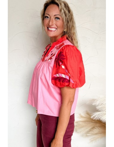 Schicke Bohème-Bluse mit Puffärmeln und floraler Stickerei