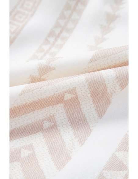 Blouse Chic Bohème à Col V Découpé – Élégance et Modernité