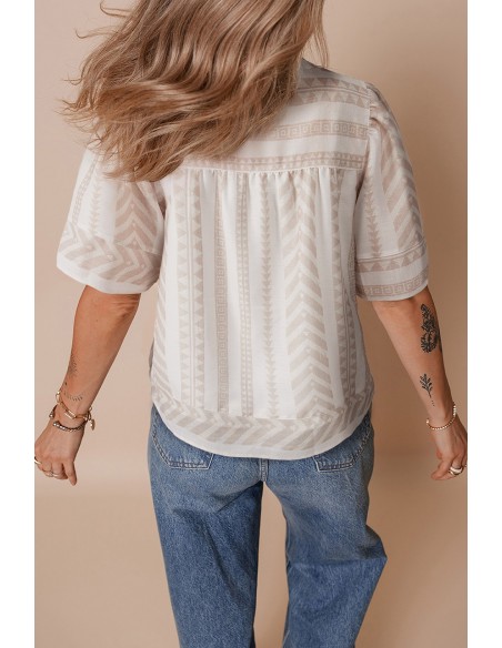 Blouse Chic Bohème à Col V Découpé – Élégance et Modernité