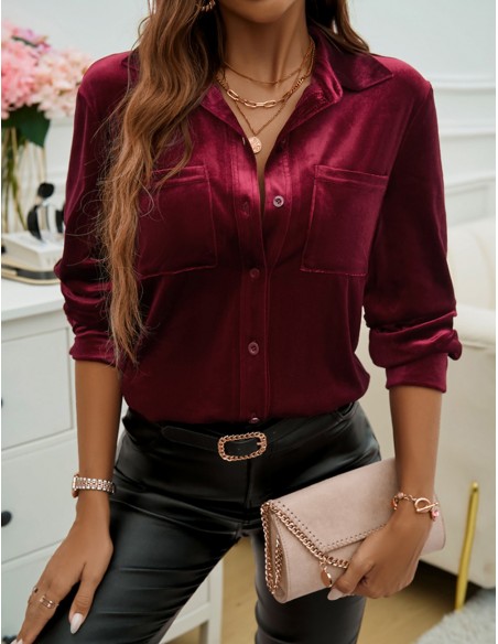 Rode Velours Knopshirt met Zakjes – Elegant en Comfortabel