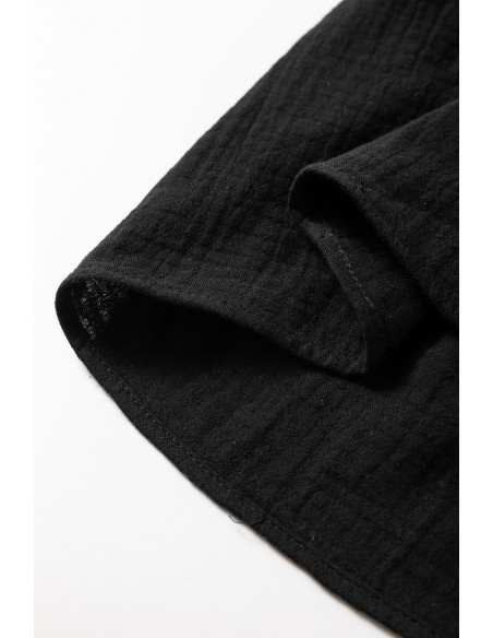 Blouse Noire à Col Carré et Détail Croché Fleurs – Élégante et Féminine