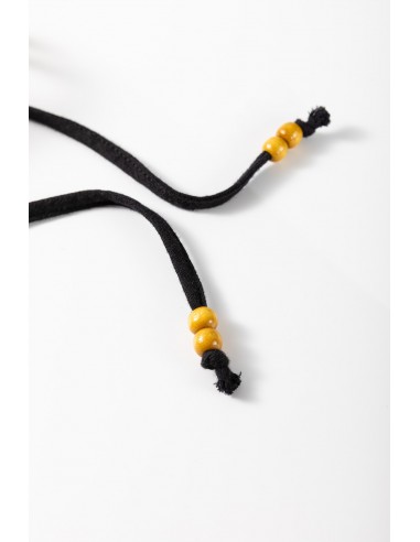 Blouse Noire à Col Carré et Détail Croché Fleurs – Élégante et Féminine