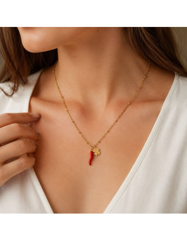Collier femme porte-bonheur corne rouge & trèfle – Acier inoxydable plaqué or 18K