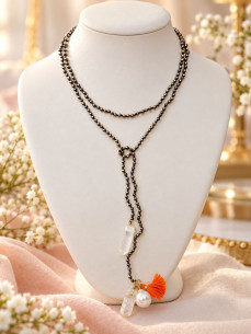 Kette aus Hämatit, Perlmutt & Bergkristall – handgemacht