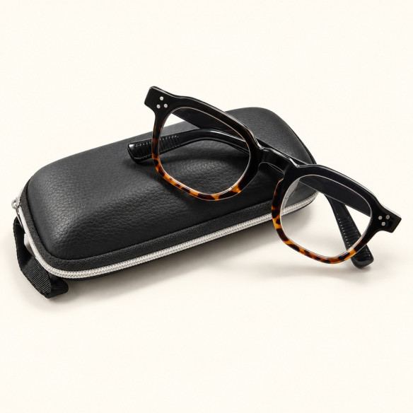 Black Tortoiseshell Reading Glasses, Filter and Case | LHC