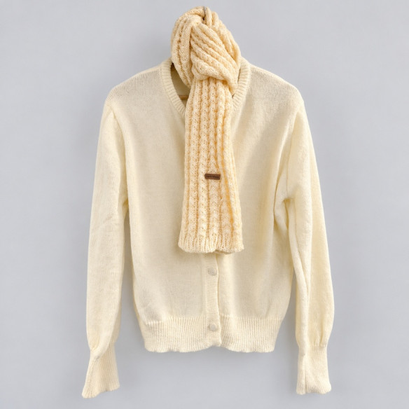 Cremeweißer Schal mit Lochstrick | Look Hippie Chic
