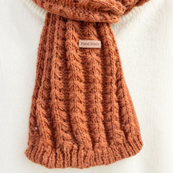 Rust knitted scarf with textured knit | Look Hippie Chic